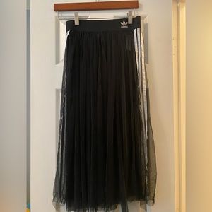 ADIDAS Original pleated Maxi skirt